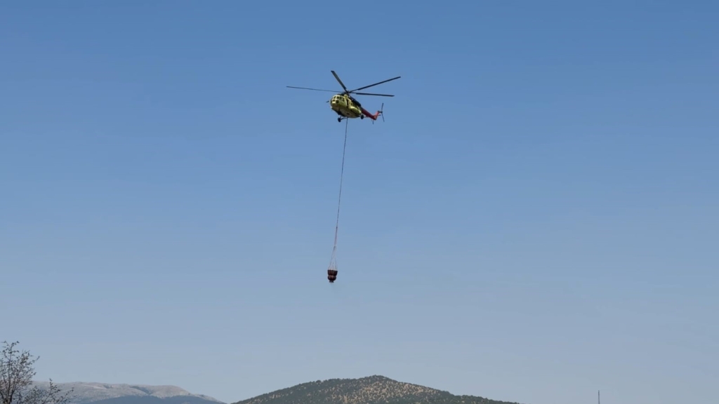 Kütahya’da ekinleri yanan köylülere Vali Işın’dan destek sözü