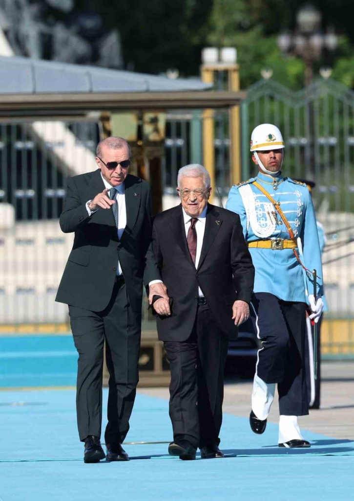 Cumhurbaşkanı Erdoğan, Filistin Devlet Başkanı Abbas’ı törenle karşıladı