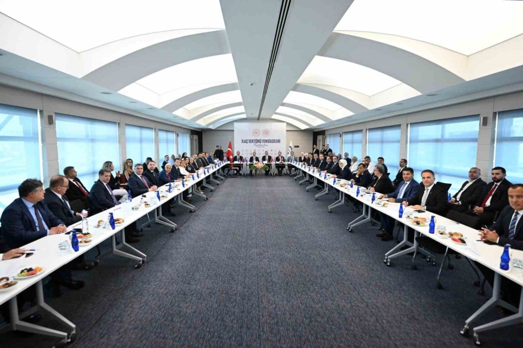Bakan Memişoğlu: "Türkiye, sağlık hizmetlerinde dünya çapında güven endeksi çok yükselmiş bir ülkedir"