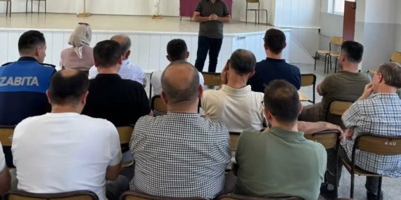 Hisarcık’ta Hayat Üniversitesi Projesi kapsamında "Hükümet Sistemleri ve Devlet Teşkilatı" konulu eğitim düzenlendi