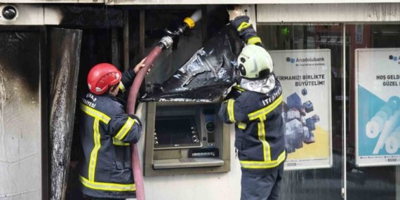 ATM’de çıkan yangın paniğe neden oldu
