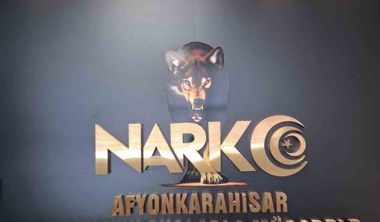 Otomobilde 1 kilo 100 gram uyuşturucuyla yakalanan şahıs tutuklandı