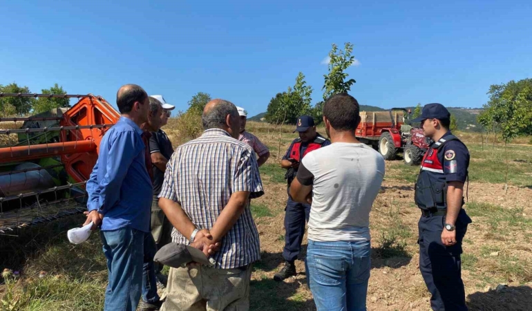 Bilecik’te biçerdöver operatörleri ve tarla sahiplerine yangın uyarısı