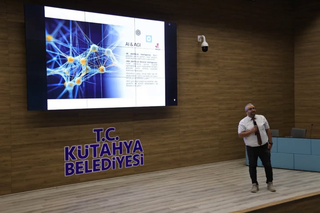 Kütahya Belediyesi personeline yapay zeka eğitimi