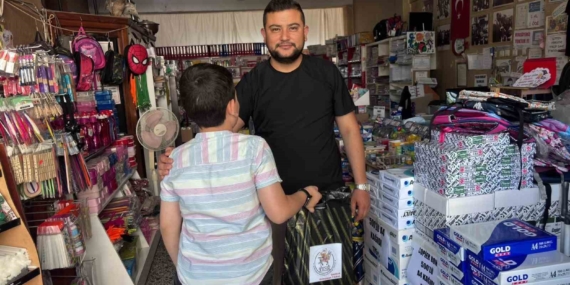 Sivrihisar Bakkallar Odası’ndan öğrencilere kırtasiye desteği
