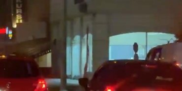 Makas atarak trafiği tehlikeye soktu, gözden kayboldu