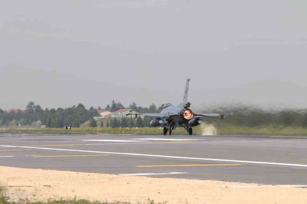 Eskişehir’de ses üstü test uçuşu uyarısı
