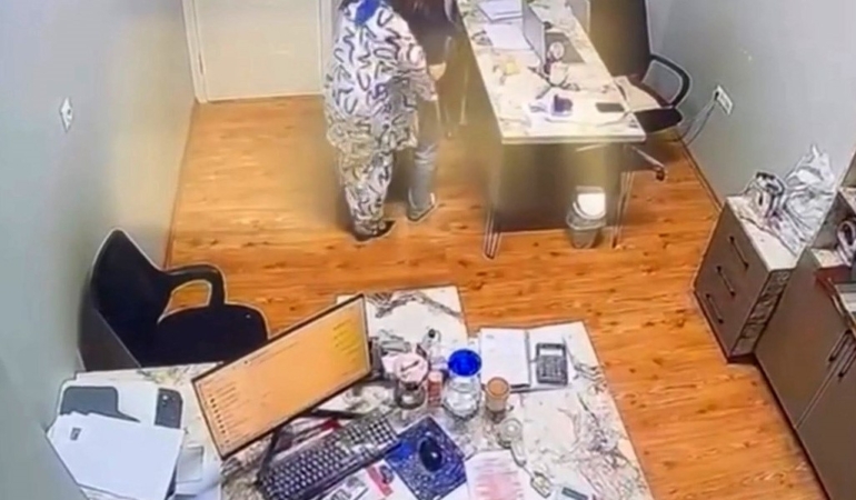 İnegöl’de boğazına şeker kaçan kadın, Heimlich manevrasıyla kurtarıldı