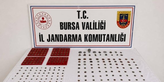 Tarihi eser kaçakçısı sert kayaya çarptı