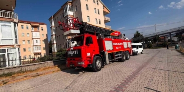 Tavşanlı’da mutfakta çıkan yangını itfaiye söndürdü