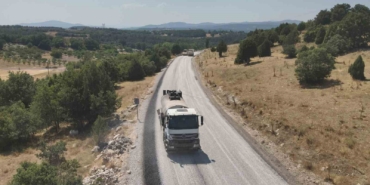 Büyükşehir Harmancık’ta da yolları yeniliyor
