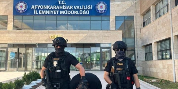FETÖ’cü teröriste yardım eden o şahıs tutuklandı