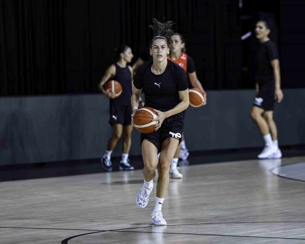 A Milli Kadın Basketbol Takımı, FIBA 2026 Kadınlar Basketbol Dünya Kupası hazırlıklarına başladı