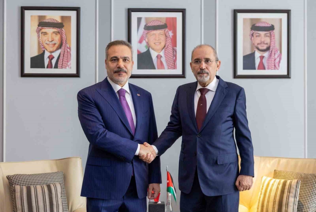 Bakan Fidan, Ürdünlü mevkidaşı Safadi ile görüştü