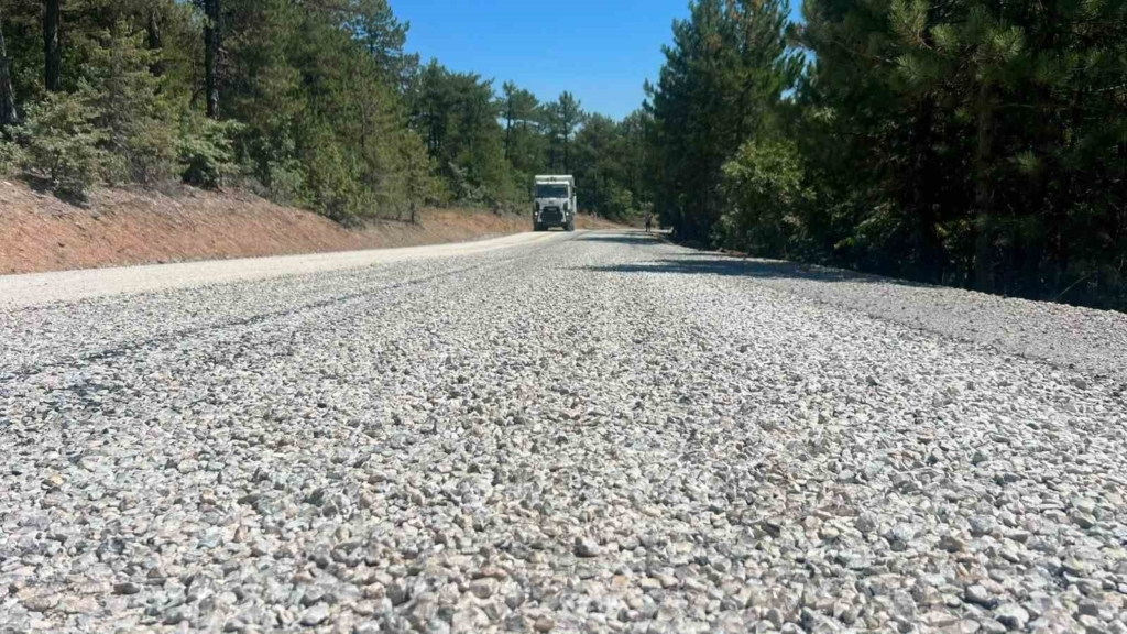 Büyükşehir Keles’te ulaşım kalitesini artırıyor