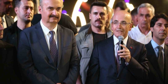 Bakan Şimşek: "Batman’da muazzam bir hizmet fırtınası var"