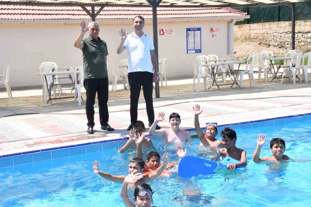 Beylikova’da aquapark ve yüzme havuzları yeniden hizmete açıldı