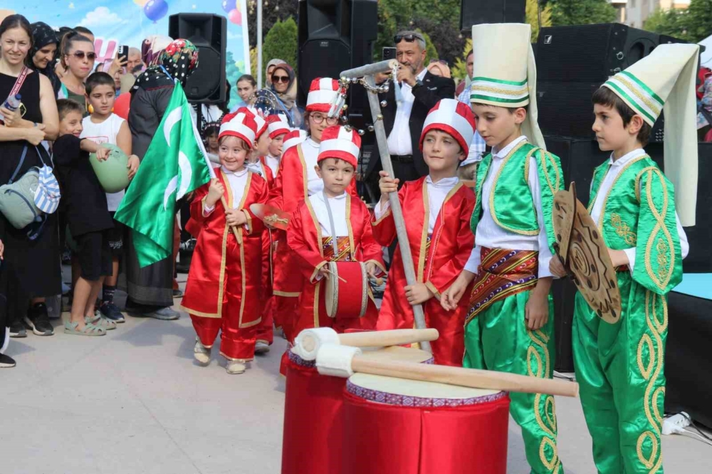 Eskişehir’de yaz Kur’an kurslarında coşkulu şenlikle taçlandı