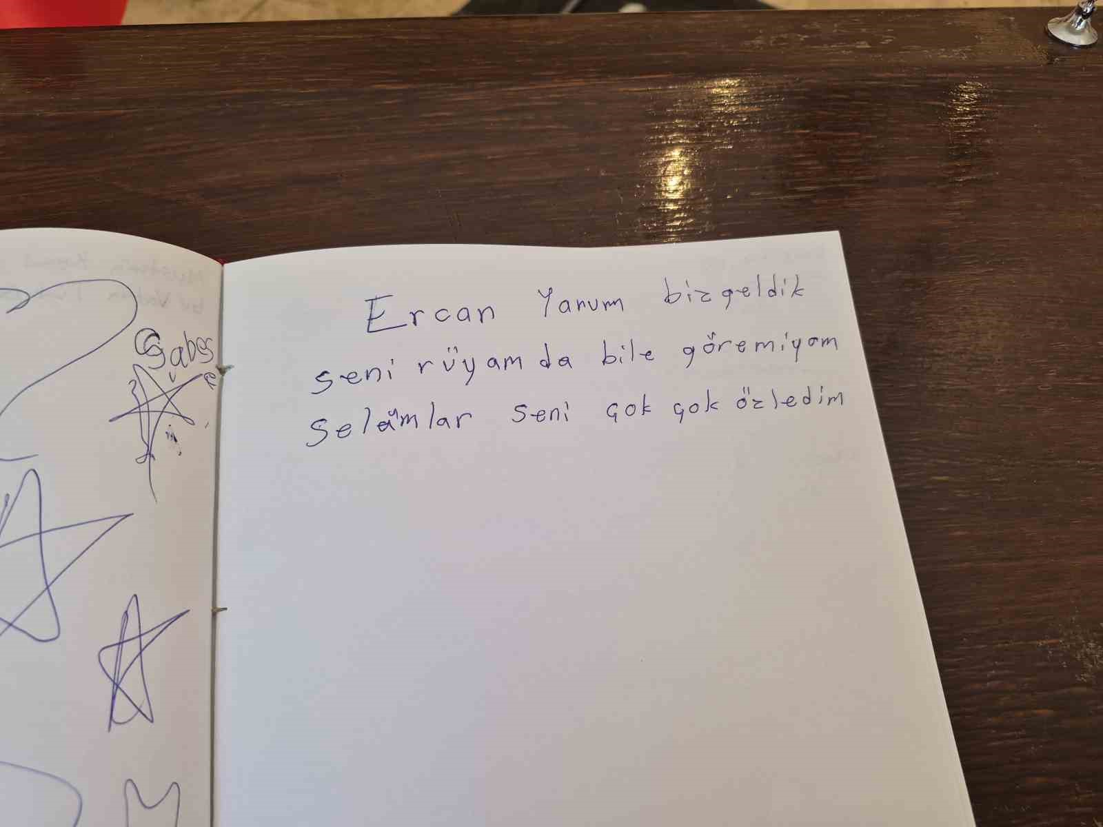 Şehitlik anı defterindeki duygusal yazılar