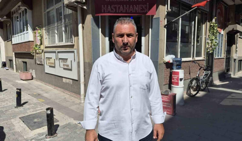 Eşinin 5 bileziğiyle açtığı 30 yıllık dükkânı kapatmanın hüznünü yaşıyor