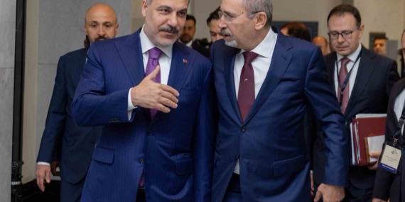 Bakan Fidan, Ürdünlü mevkidaşı Safadi ile görüştü