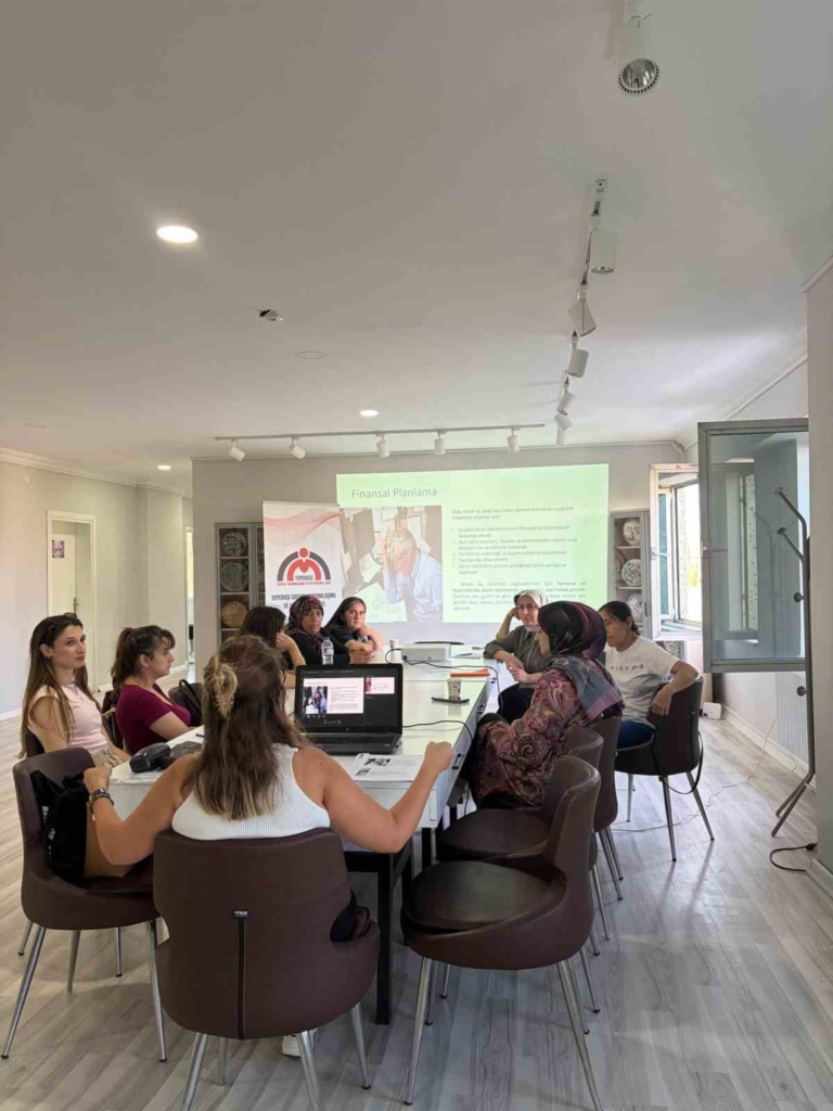 Eskişehir’de ’Aile Eğitim Programı’ kapsamında bilgilendirme yapıldı