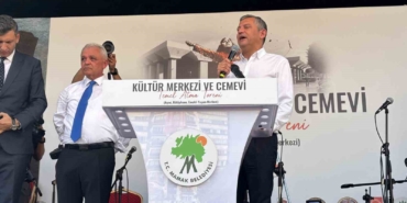 YENİ Parti Genel Başkanı Özel: "Birlikte yeni bir yola çıktık"