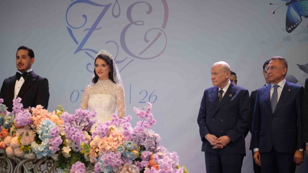 Bahçeli, MHP İl Başkanı’nın oğlu Enes Doğan’ın düğününe katıldı