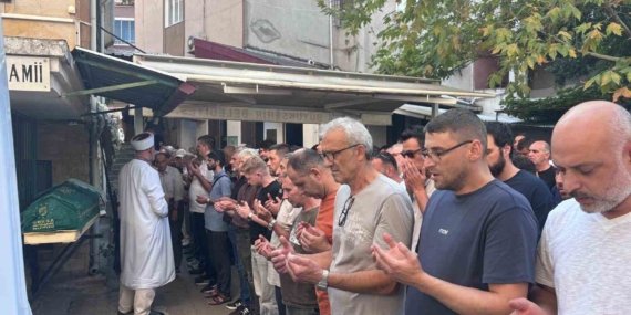 İznik Gölü’ne düşen genç hayatını kaybetti, gözyaşlarıyla toprağa verildi