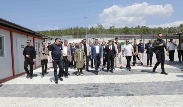 Emet Sahipsiz Hayvan Bakımevi törenle hizmete açıldı
