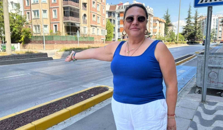Sürekli kazaların yaşandığı caddede tedbir çağrısı
