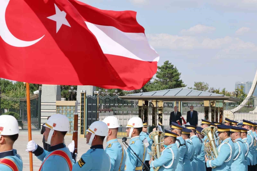 Cumhurbaşkanı Erdoğan, Avusturya Şansölyesi Christian Stocker’i törenle karşıladı
