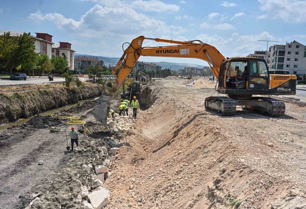 Büyükşehir’den Ürünlü Deresi’nde kapsamlı dönüşüm