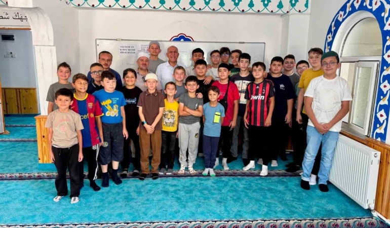 Başkan Demirtaş’tan Yenidoğan Mahallesi’ndeki Yaz Kur’an Kursu’na ziyaret