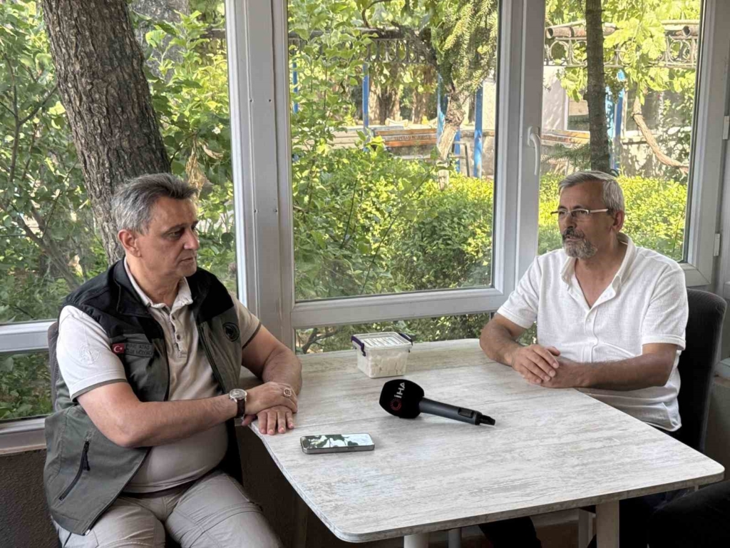 Kızılinler yangın timine teşekkür plaketi