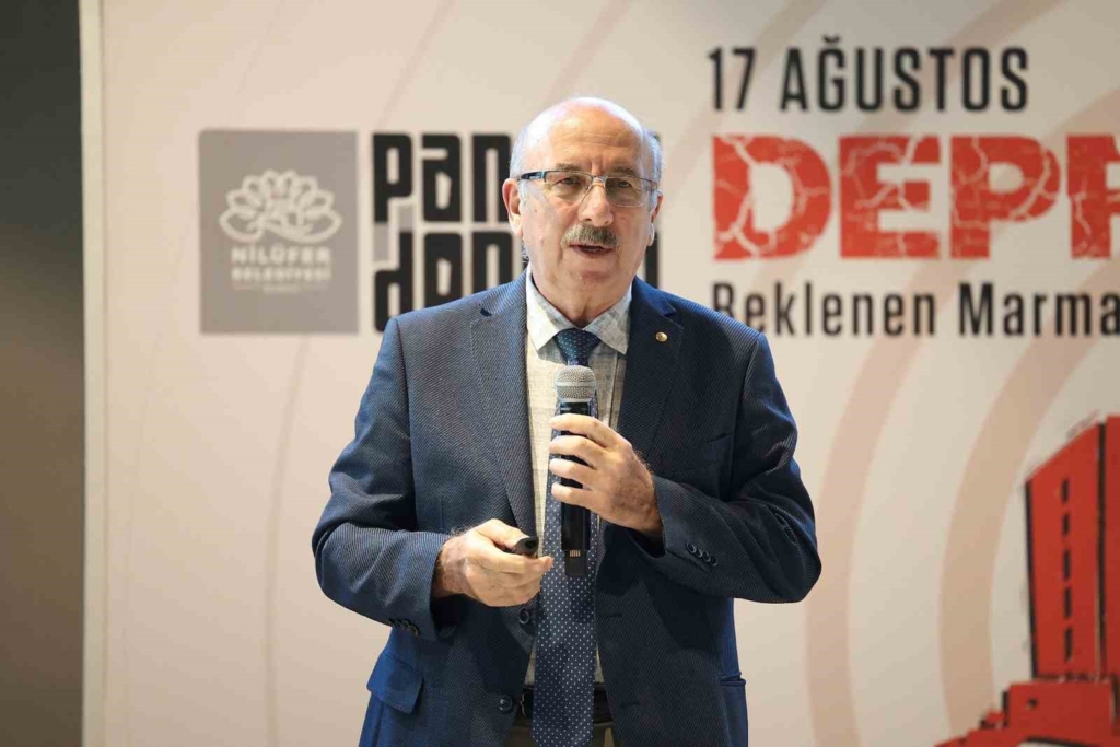 Nilüfer’de Prof. Dr. Okan Tüysüz’den deprem uyarıları