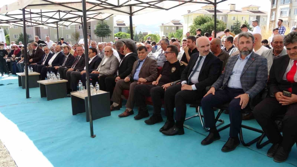 Kütahya Emet’te 15 Temmuz Şehitler Kur’an Kursu açıldı