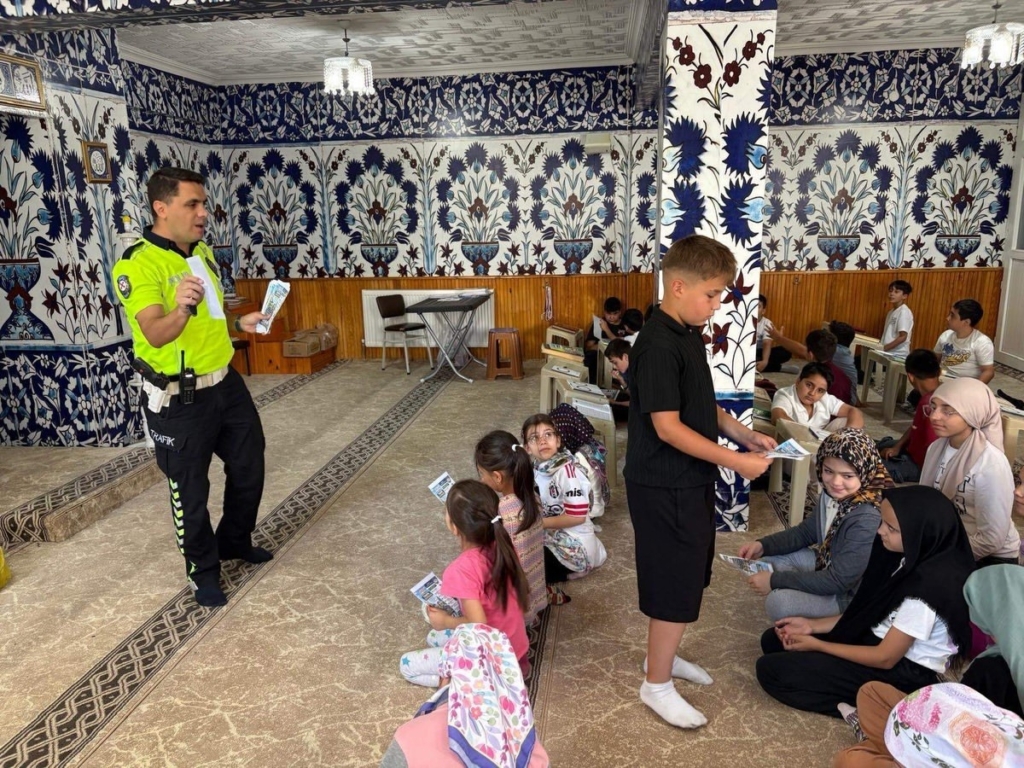 370 öğrenciye trafik eğitimi verildi