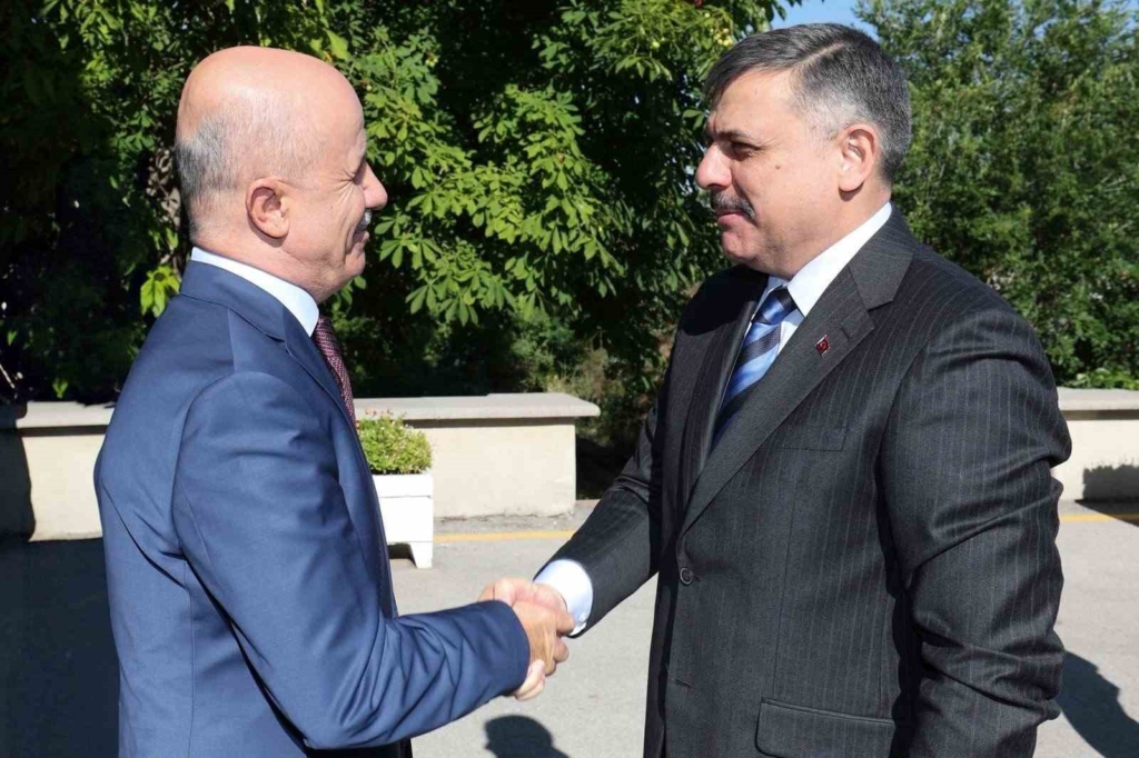 Bakan Çiftçi’den YÖK Başkanı Özvar’a ziyaret