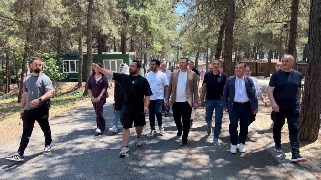 AK Parti İstanbul’dan "AK Belediyeciliği Yerinde Gör" programı