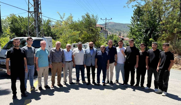 AK Parti Merkez İlçe Teşkilatı Yeniköy’de vatandaşlarla buluştu