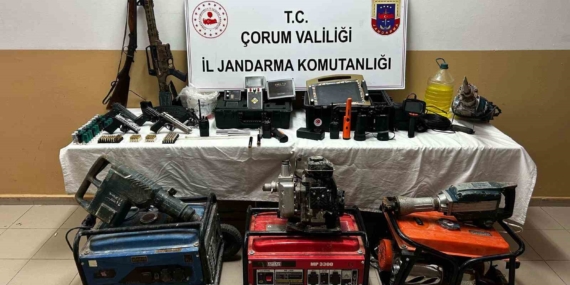 Çorum’da define avcılarına jandarmadan suçüstü operasyon: 5 tutuklama