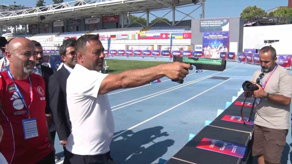 Gençlik ve Spor Bakan Yardımcısı Yerlikaya: "Modern pentatlonumuz olimpiyatta madalya alacak potansiyele geldi"