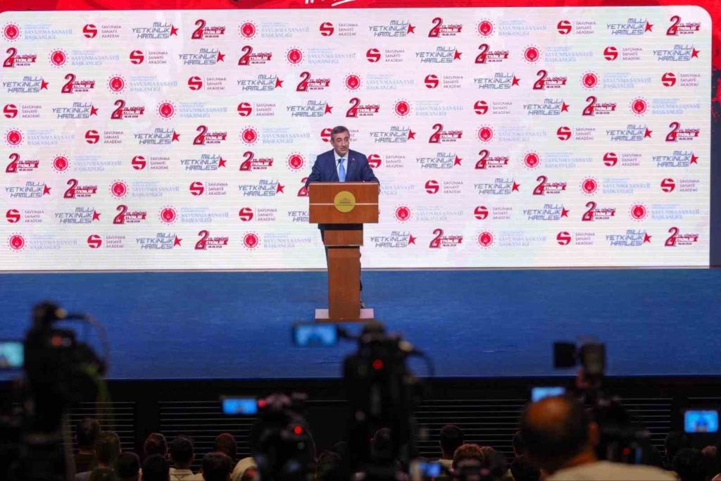 Cumhurbaşkanı Yardımcısı Yılmaz: "Savunma sanayiinde hedefimiz en kısa sürede ülkemizi ilk 10 ihracatçı ülke arasına sokmak"