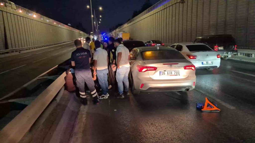 Eskişehir’de zincirleme kaza: 5 yaralı