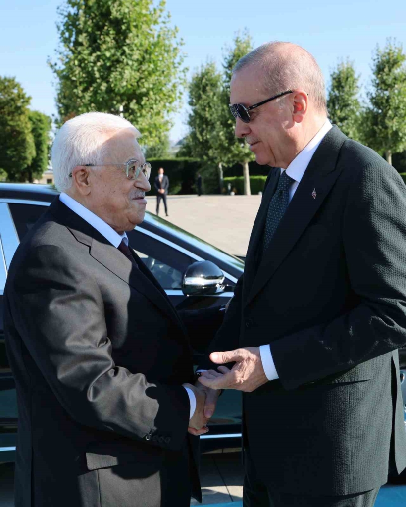 Cumhurbaşkanı Erdoğan, Filistin Devlet Başkanı Abbas’ı törenle karşıladı