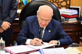 MHP’den Bahçeli’nin "Terörsüz Türkiye" için attığı imzaya vurgu