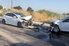 Eskişehir’de 2 araç kafa kafaya çarpıştı