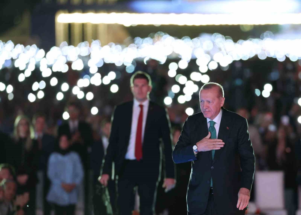 Cumhurbaşkanı Erdoğan: "Allah ömür ve sağlık verirse daha nice yıllar Türkiye’ye hizmet mücadelesi içinde olacağım"
