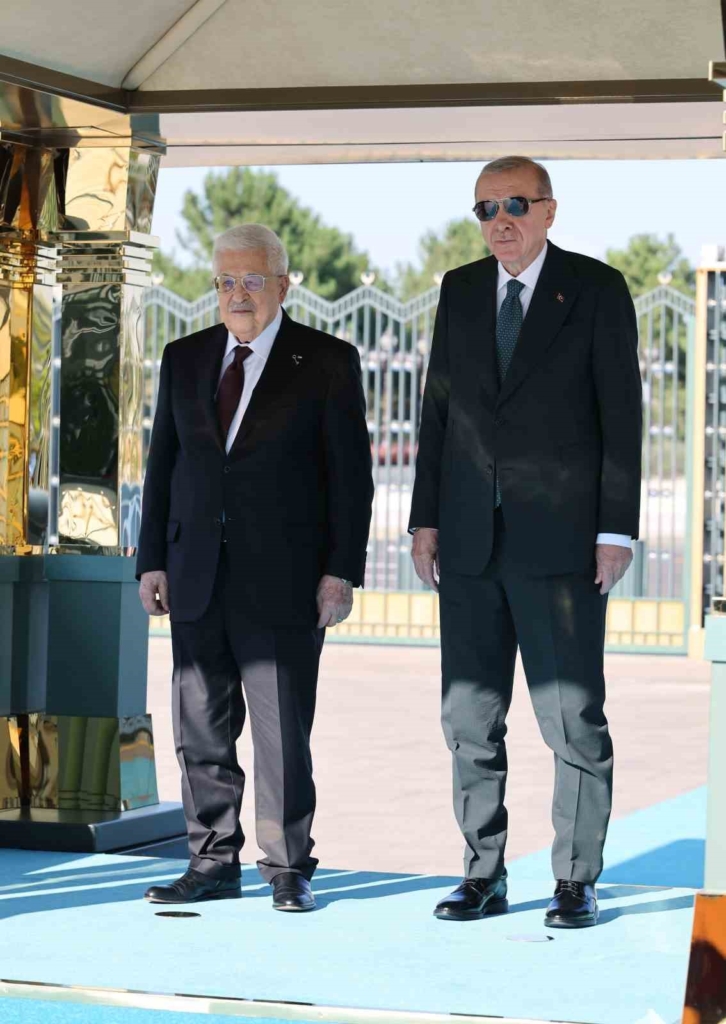 Cumhurbaşkanı Erdoğan, Filistin Devlet Başkanı Abbas’ı törenle karşıladı